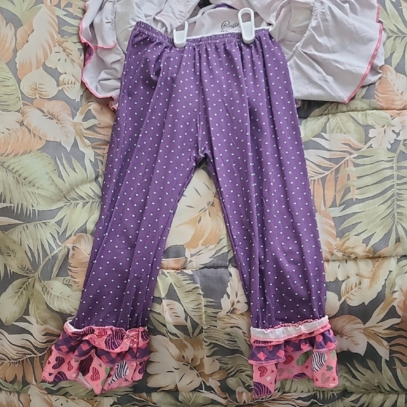 Colorful Ruffled Toddler Outfit - Picture 3 of 3